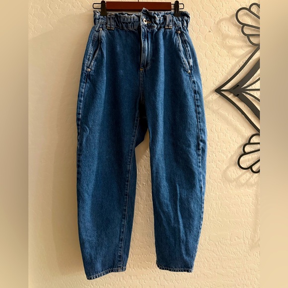 Zara Denim - ZARA Paperbag High-Waisted Women Jeans - Size 4